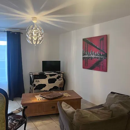 Bel Appartement, Deux Chambres, Deux Salles De Bain * Vinassan