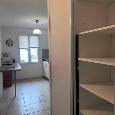 Bel Appartement, Deux Chambres, Deux Salles De Bain * Vinassan